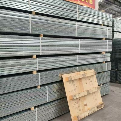 Industrial Steel Grating Customizable and Versatile for Various Applications (Variant 2)