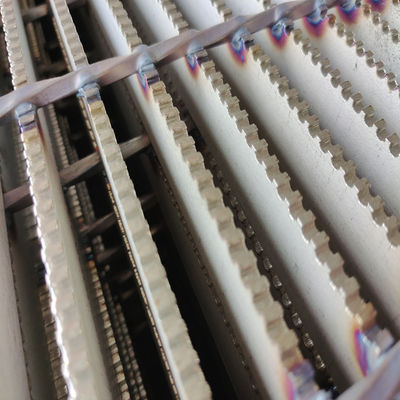 Alışveriş Merkezi için Merdiven Basamakları Paslanmaz Çelik Zemin Izgarası