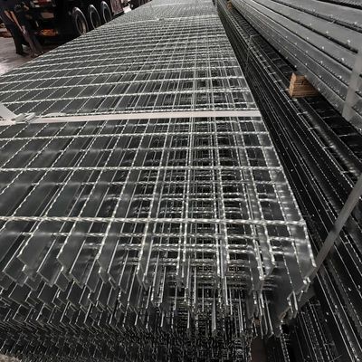 30x30mm PPGI Makinesi Basınçlı Kaynaklı Zemin Çatı Çelik ızgara