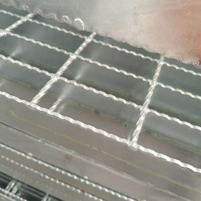 Güçlü dayanıklı çelik ızgara iyi anti kayma uzun hizmet ömrü