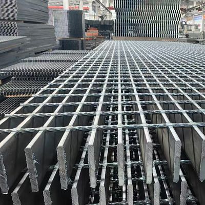 Makine Basıncı Saldırılmış Endüstriyel Çelik Zemin ızgaraları Yumuşak Parlak Yüzey