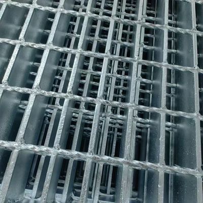 Modern Endüstriyel Çelik ızgaraları parlak ve pürüzsüz sıcak galvanizlenmiş bitirme ile