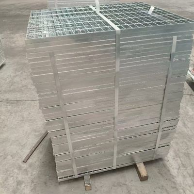 Platform ve yürüyüş yolu güvenliği için gelişmiş galvanizli çelik ızgara çözümleri