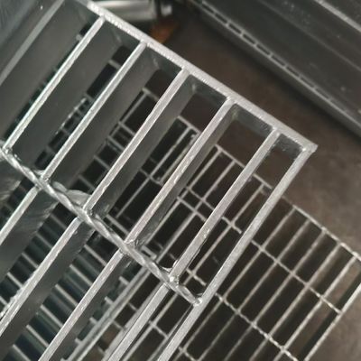 Ağır Güçlü Paslanmaz Çelik Yapılı Izgara Çukur Kapak Endüstriyel için