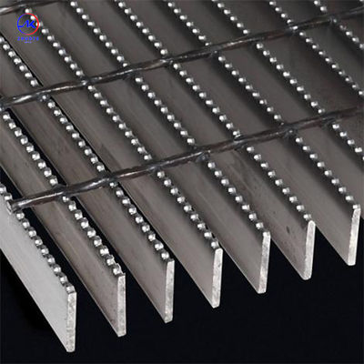 Kaynak süreci Endüstriyel çelik ızgara 30mm rulman çubuğu pitch ve sıcak galvanizli yüzey ile