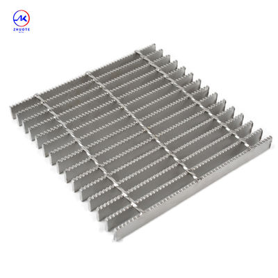 Modern Endüstriyel Çevreler için 100 mm Çapraz Bar Aralıklı Pas Aşıcı Çelik ızgara