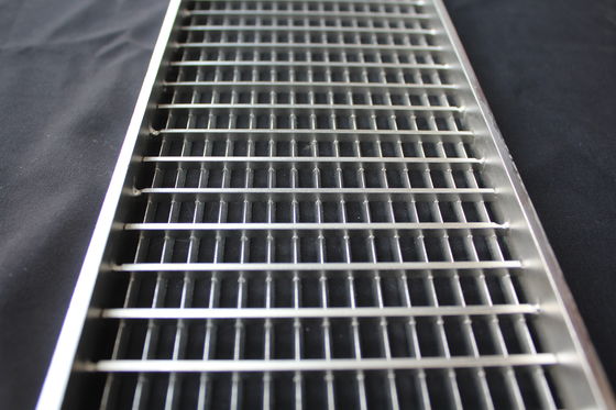 Aesthetic Catwalk Steel Grating Platform 316 Stainless