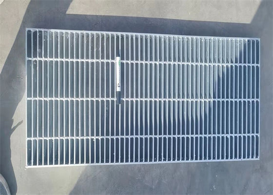 Yapı Malzemesi Düz Çelik Izgara Geçit İçin Sıcak Daldırma Galvanizli